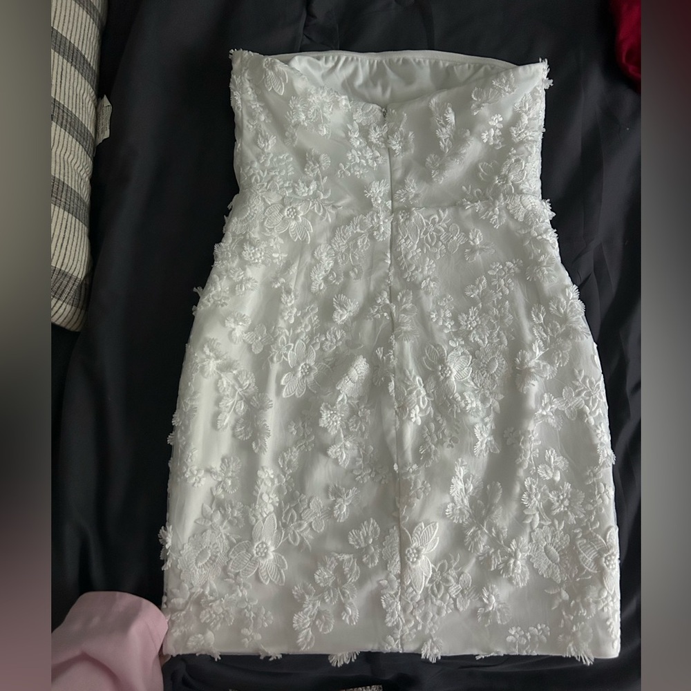 lace strapless minidress - Picture 2 of 4